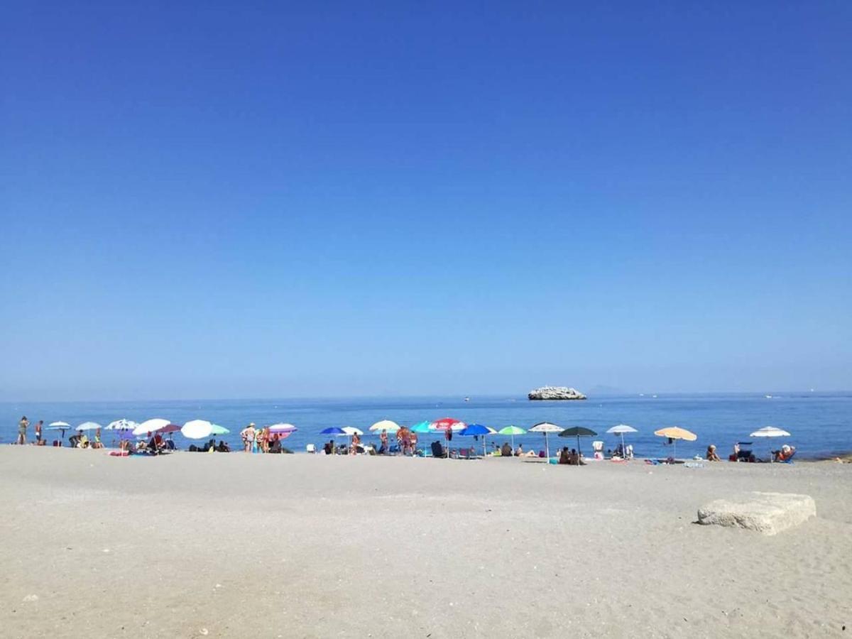 Ferienwohnung Casa Tranquilla E Luminosa Con Terrazzo A Due Passi Dal Mare Brolo Exterior foto
