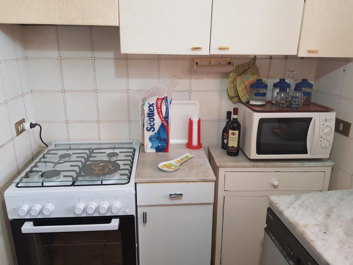 Ferienwohnung Casa Tranquilla E Luminosa Con Terrazzo A Due Passi Dal Mare Brolo Exterior foto
