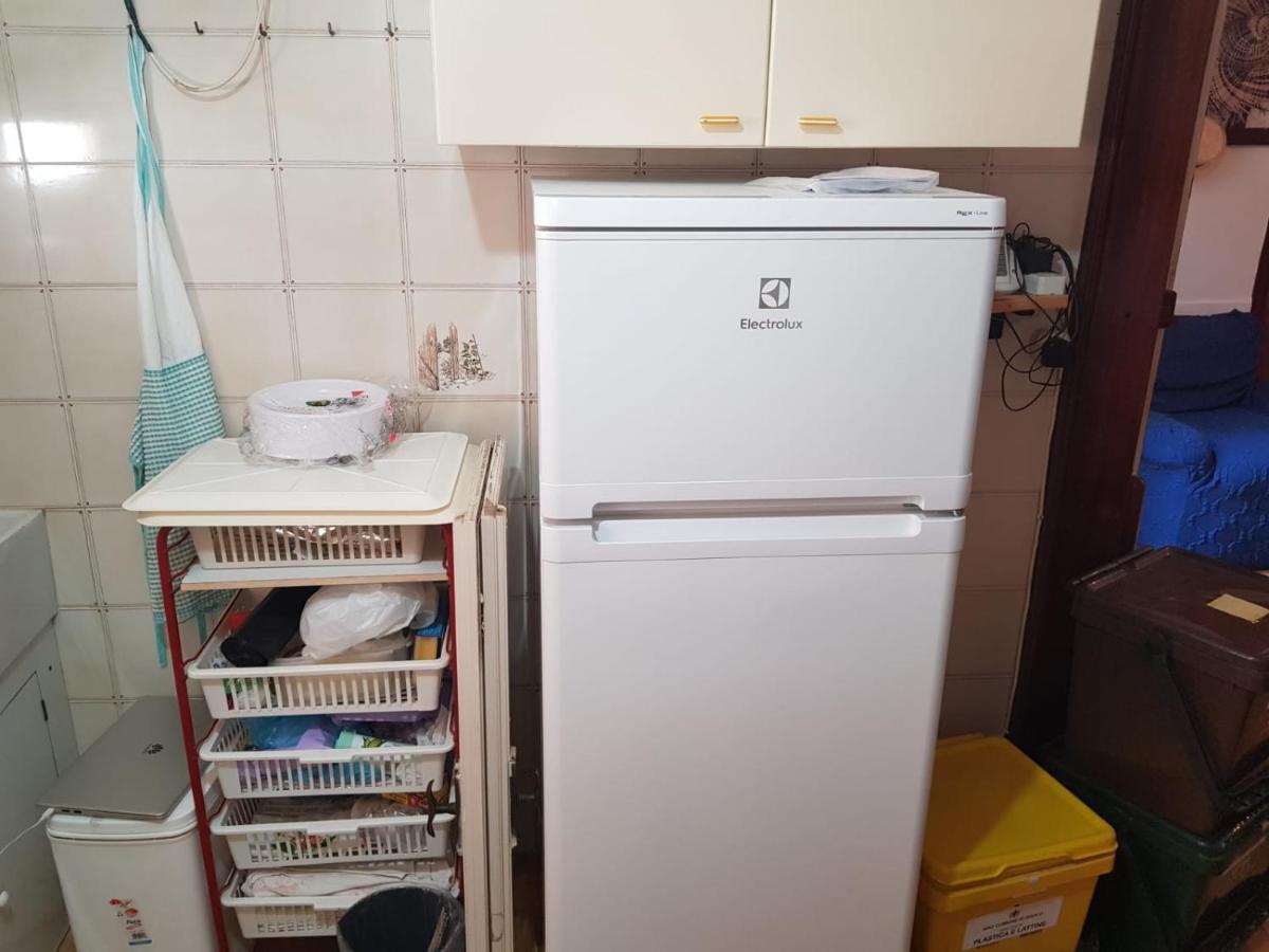 Ferienwohnung Casa Tranquilla E Luminosa Con Terrazzo A Due Passi Dal Mare Brolo Exterior foto