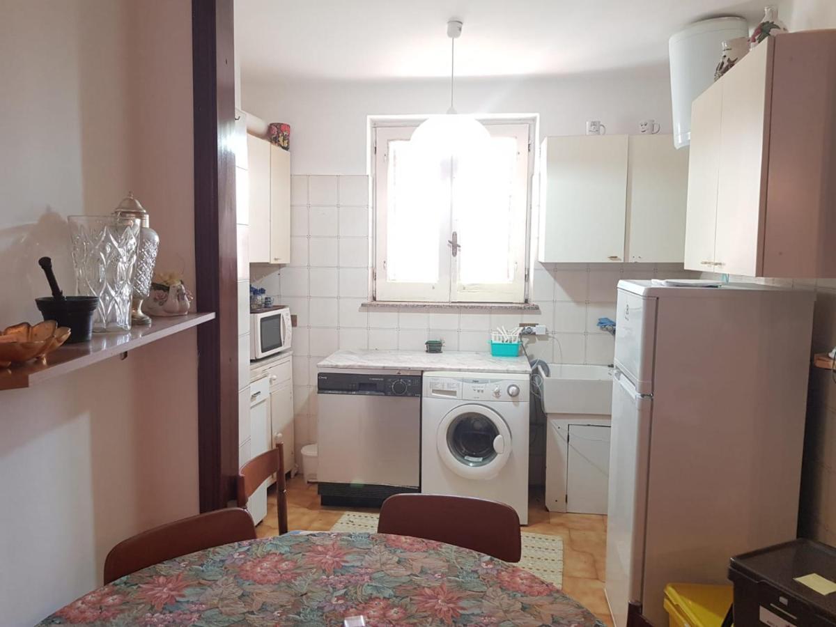 Ferienwohnung Casa Tranquilla E Luminosa Con Terrazzo A Due Passi Dal Mare Brolo Exterior foto