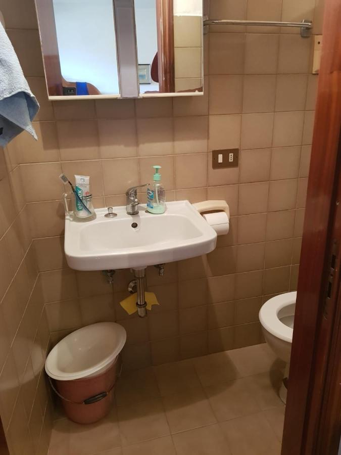 Ferienwohnung Casa Tranquilla E Luminosa Con Terrazzo A Due Passi Dal Mare Brolo Exterior foto